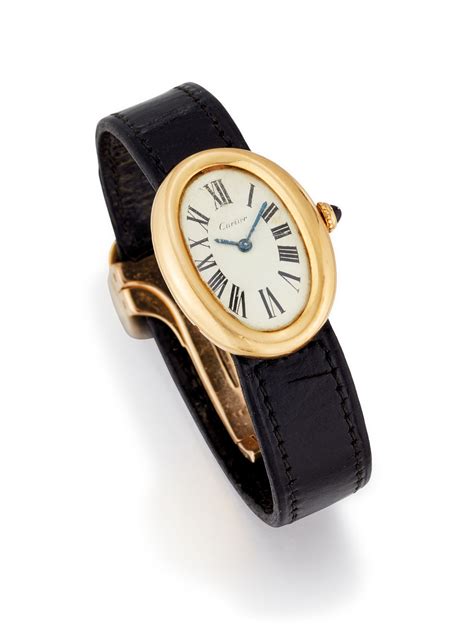 montre cartier ovale